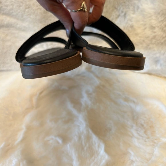 Cole Haan Findra Women's Black leather Slide Sandals Sz-7B.  I - Picture 8 of 10